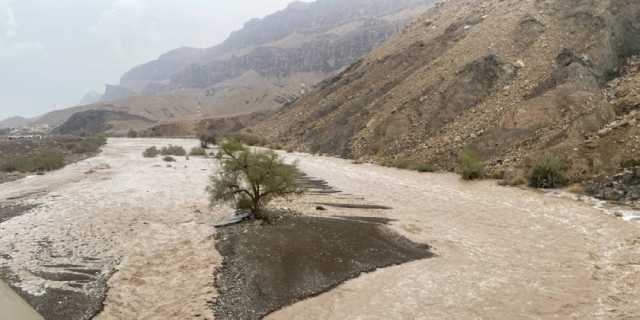 هطول أمطار على عدد من قرى ولاية ينقل