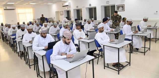 البحرية السلطانية تباشر إجراءات تقييم وقبول الضباط المرشحين
