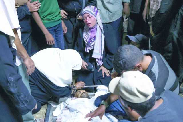 عشرات الشهداء بمجازر في غزة.. والمقاومة تقصف مواقع إسرائيلية