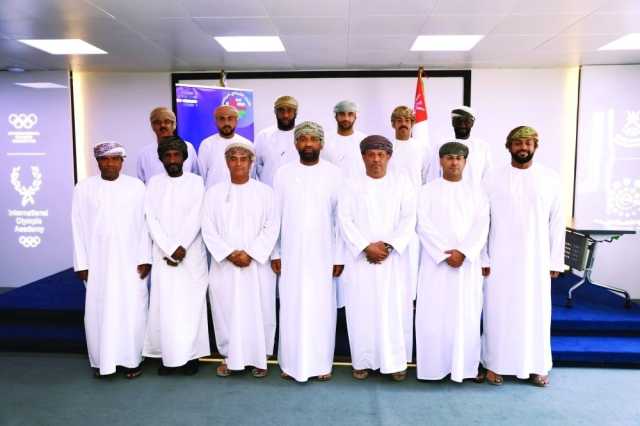 الرياضات المائية يحتفي بنجوم السباحة المعتزلين