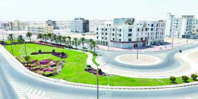 الدقم تعزز رقعتها الخضراء بخطط متكاملة للتشجير