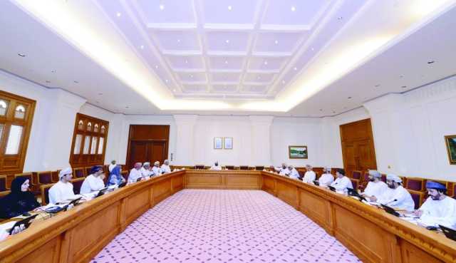 الدولة والشورى يتوافقان على مواد قوانين الضريبة والمناطق الاقتصادية