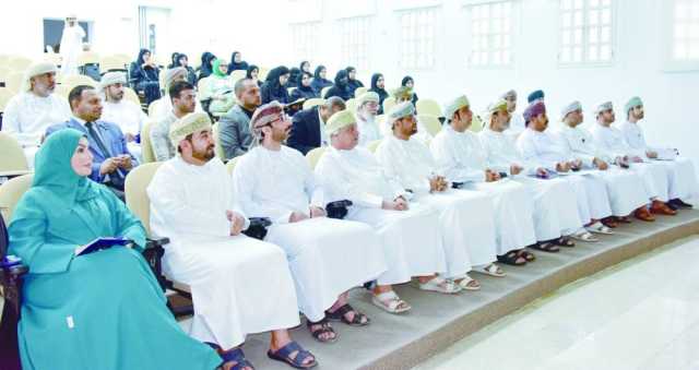 فرع الغرفة بمحافظة البريمي ينظّم ملتقى التعليـــم الخـاص