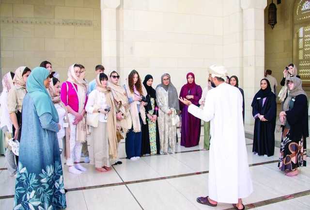 وفد تربوي كرواتي يزور مدارس سلطنة عُمان المنتسبة لليونسكو