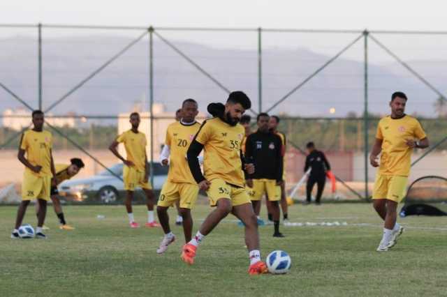 ظفار يلاقي سمائل لتعزيز حظوظه في العودة لدوري عمانتل
