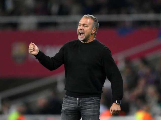 هانزي فليك: نريد التتويج بجميع الألقاب