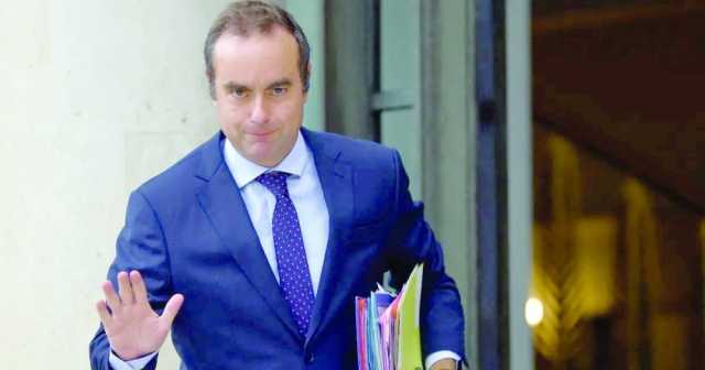 تحديث رئيس وزراء فرنسا ينجو من التصويت الثاني والأخير بحجب الثقة