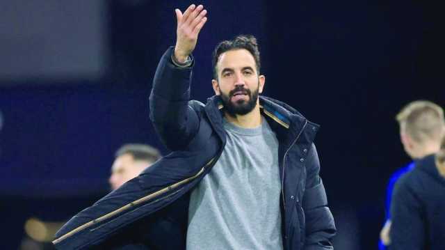 أموريم يحث لاعبي مانشستر يونايتد على إثبات تطورهم أمام ليفربول