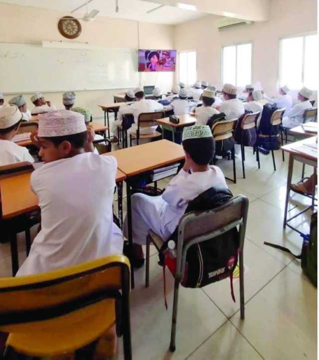 أولياء أمور يرحبون بتسجيل الغياب الفوري للطلبة ويطالبون بأتمتته لضمان الانضباط والسلامة