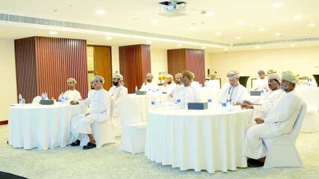 برامج تدريبية وتوعوية في القطاعين السمكي والزراعي بمحافظة ظفار