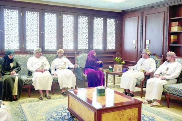 مناقشة سبل تطوير البرامج الاجتماعية بالداخلية