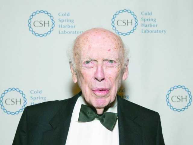 وفاة أحد مكتشفي البنية الحلزونية المزدوجة للحمض النووي