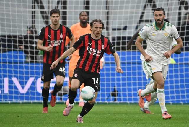 ميلان يحرم روما الصدارة ويقترب مع انتر من نابولي