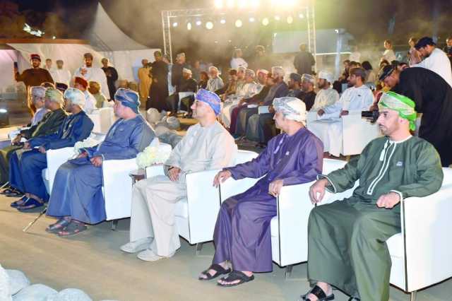 وضع حجر الأساس لمركز الزوار ومصنع ’عين دوكة‘ لأشجار اللبان في محافظة ظفار