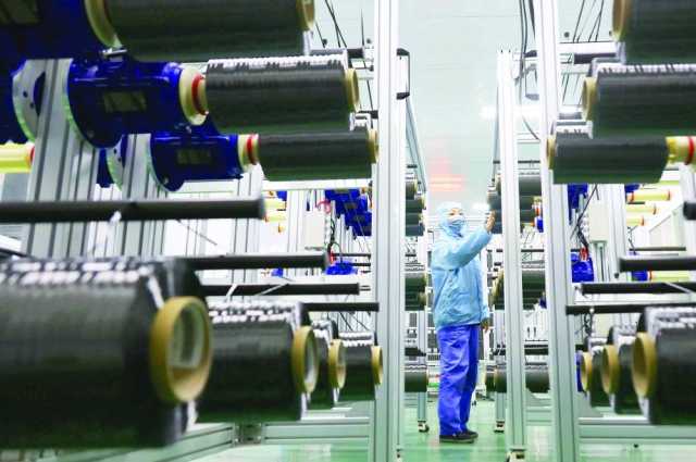 نمو إنتاج المصانع ومبيعات التجزئة في الصين بأسوا وتيرة منذ أكثر من عام