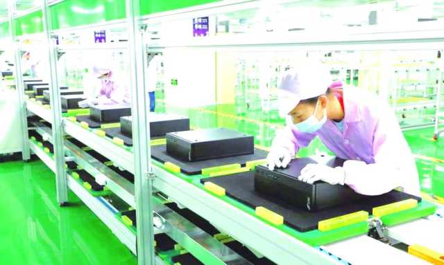 تايوان تفرض قيود تصدير على 18 سلعة متطورة إضافية