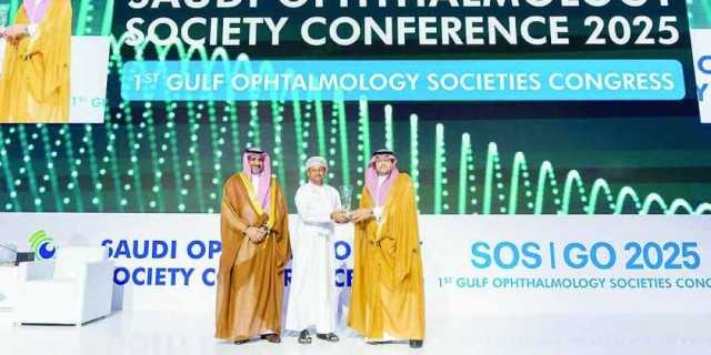 عُماني يفوز بجائزة أفضل البحوث العلمية الخليجية بالرياض