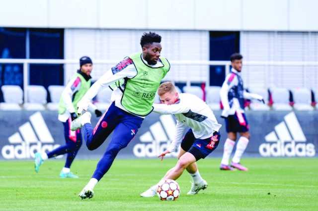 ديفيز يعاود تمارينه مع البايرن بعد غياب لثمانية أشهر