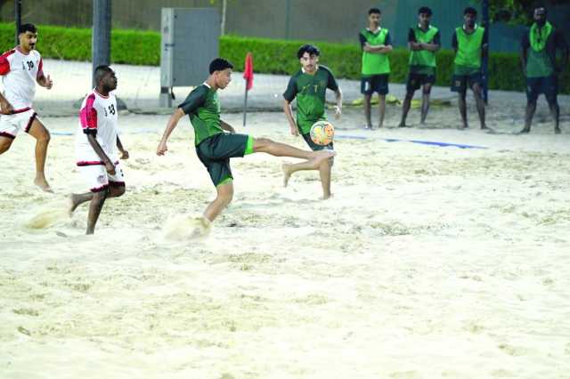 فوز العروبة ومصيرة وصحم في دوري القدم الشاطئية