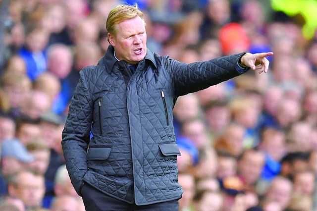 كومان مدرب هولندا يلمح إلى حل لغز خط الوسط