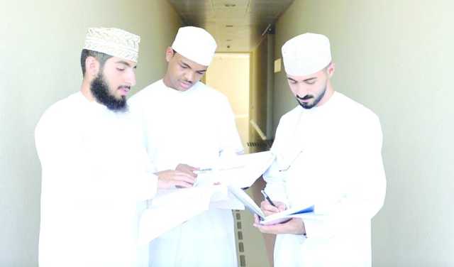 القبول الموحد: 1808 من الطلبة يحصلون على فرص دراسية.. و1235 مقعدا شاغرا