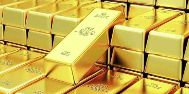 الذهب يصعد مع تراجع الدولار وسط تقييم لاحتمالات خفض الفائدة الأمريكية