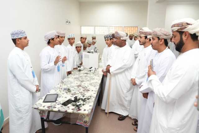 ملتقى (الذكاء الاصطناعي نحو تعليم مستدام) بجعلان بني بوحسن