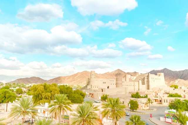 سلطنة عمان تاريخ وحضارة ومستقبل زاهر
