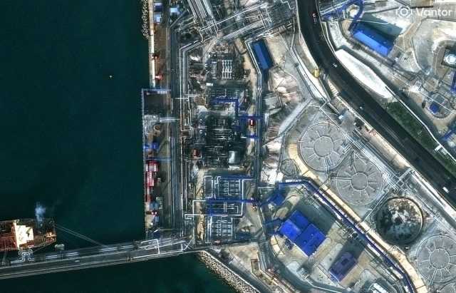 النفط يتراجع 2% وسط ضغط أمريكي لإبرام اتفاق سلام بين موسكو وكييف