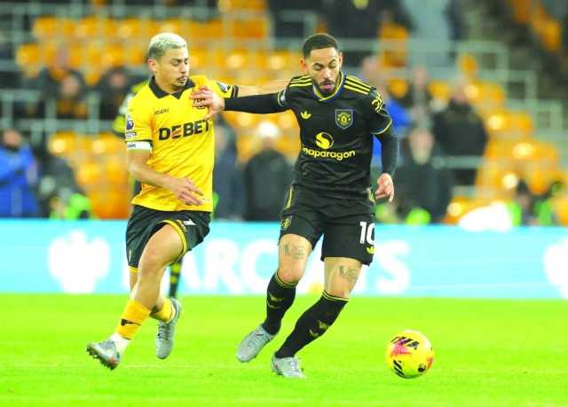 يونايتد يكتسح ولفرهامبتون ويقترب من مقاعد دوري الأبطال