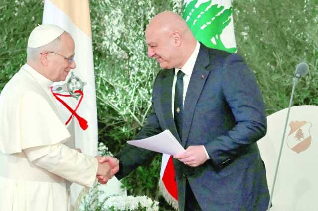 البابا يدعو لتعزيز السلام في لبنان