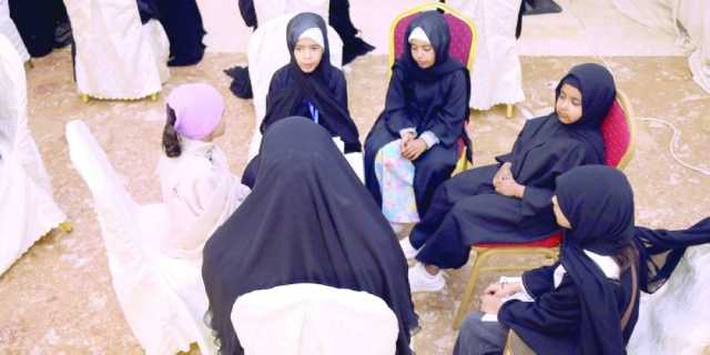 520 طالبا وطالبة في انطلاق مسابقة «يوم السرد القرآني الأول» بصلالة