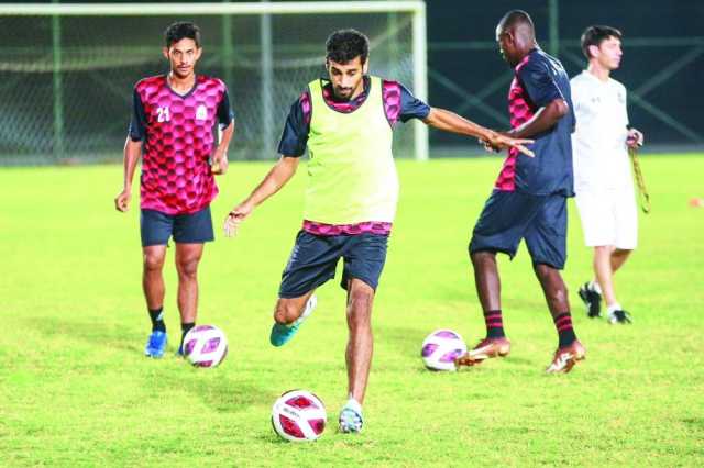 مباراتان مرتقبتان تزيحان ستار الجولة الثالثة لدوري عمانتل .. غدا