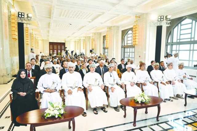 الشركة العمانية للغاز الطبيعي المسال توقع اتفاقيات المساهمين وتوريد الغاز