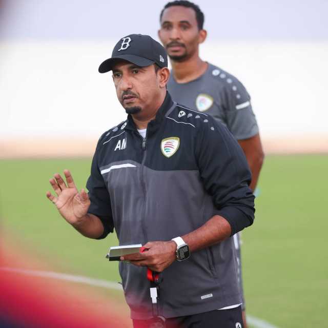 أحمد العلوي: تعرفنا على مهارات اللاعبين وباب المنتخب مفتوح للجميع