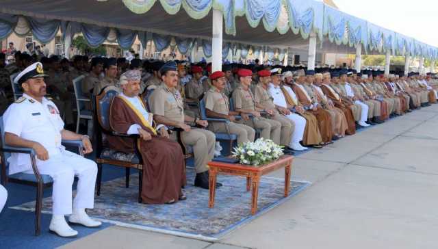 سلاح الجو السلطاني يحتفل بيوم القوات المسلحة