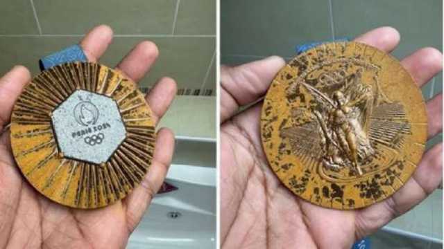 أولمبياد باريس في قفص الاتهام.. 100 رياضي يعيدون الميداليات لسبب غريب