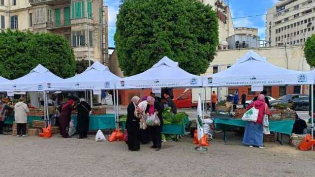 بهدايا للجميع.. سوق المزارعين بالإسكندرية يحتفل بالكريسماس غدًا