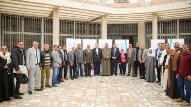 «الزراعة»: لقاءات مع فلاحي النوبارية للتوعية بأهمية الزراعة التعاقدية 