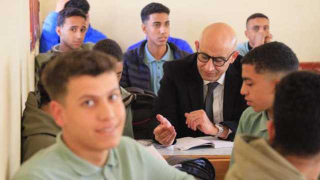 وزير التعليم يوجه بمتابعة مستوى القراءة والكتابة لطلاب مدرسة بالإسماعيلية