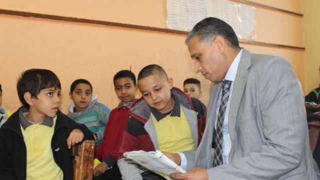 «تعليم الجيزة» تحيل معلمة إلى التحقيق بسبب الدروس الخصوصية