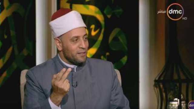 داعية يوضح دعاء يردد عند الأرق وقلة النوم «فيديو»