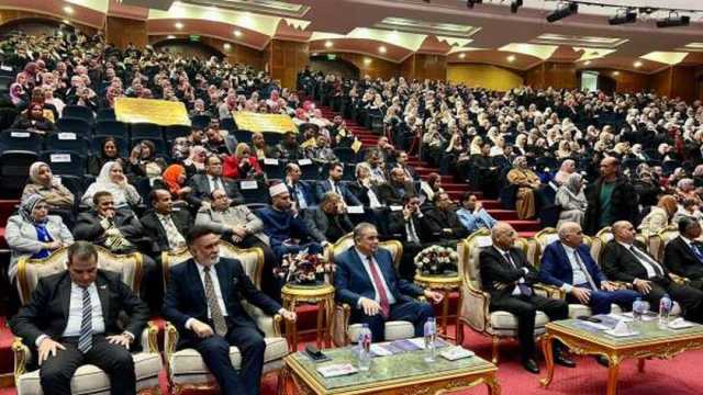 انطلاق فعاليات المؤتمر العلمي الثاني لكلية الآداب بجامعة كفر الشيخ (صور)