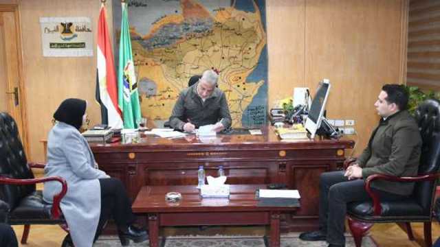 محافظ الفيوم يلتقي أعضاء مجلسي النواب والشيوخ لبحث شكاوى المواطنين