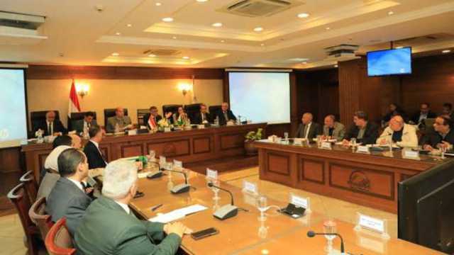 محافظ الجيزة يوجه بإزالة الإشغالات في محيط الكنائس بمناسبة أعياد الميلاد
