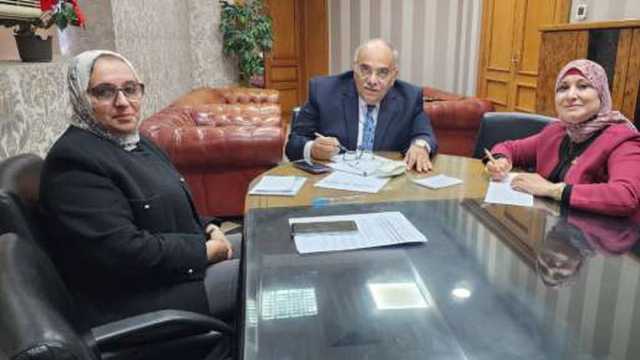 نقيب التمريض تشارك في وضع مقترح للمشاركة في البحث العلمي لأول مرة بمصر