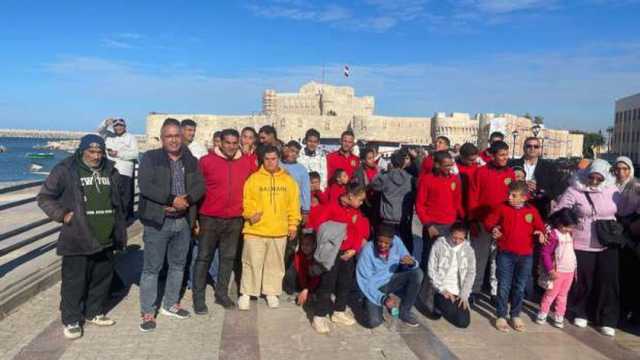 طلاب مدرسة صلاح نافع للتربية الفكرية بمطوبس في زيارة لمعالم الإسكندرية (صور)