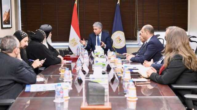 وزير السياحة يوجه بتشكيل لجنة لدراسة تطوير البنية التحتية لدير الأنبا بولا