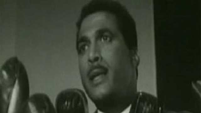 سبب غريب وراء اعتذار روبرت دي نيرو لـ أحمد زكي بمهرجان موسكو.. القصة الكاملة