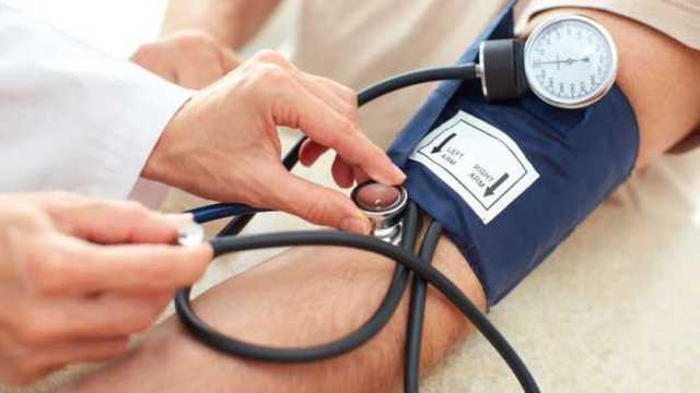 3 خطوات فورية للسيطرة على ضغط الدم المرتفع وحماية قلبك